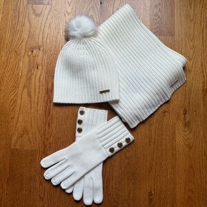 NWT - MICHAEL KORS Scarf, Beanie, and Glove Set - White Cream